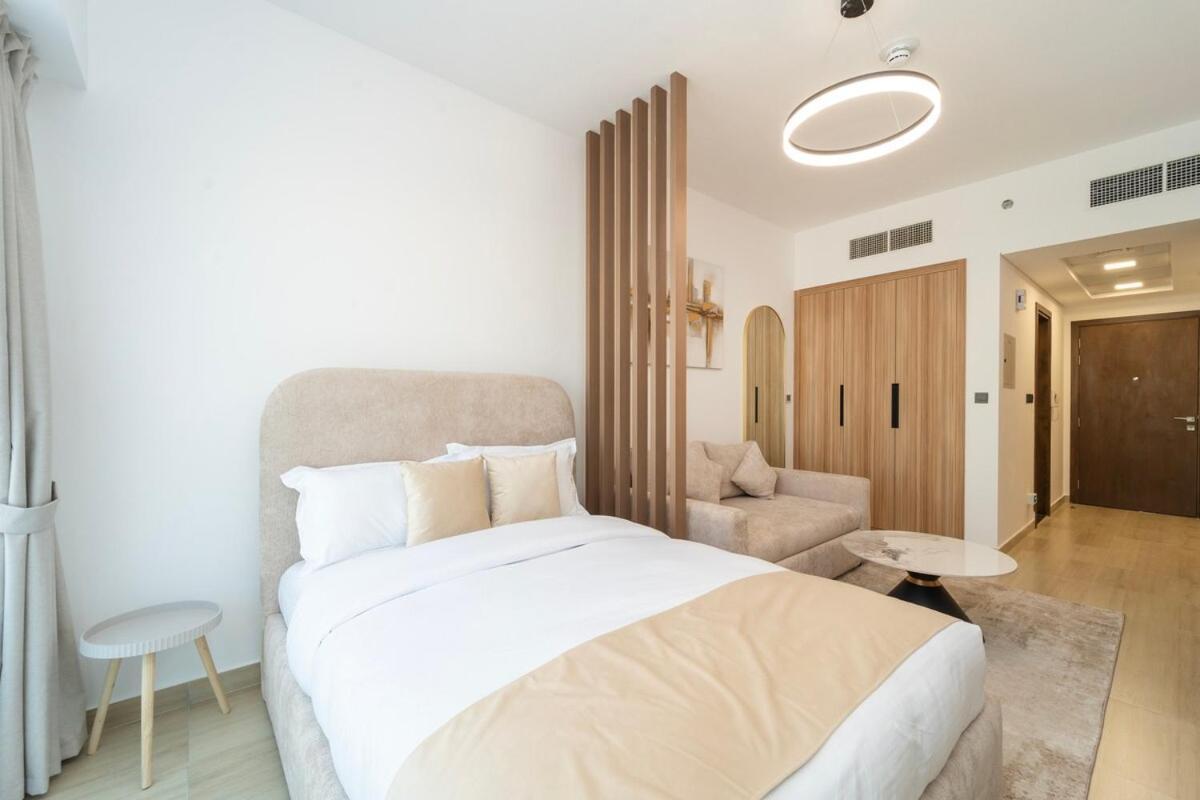 Luxurious Serenity 5-star Lifestyle In Jvc Apartment