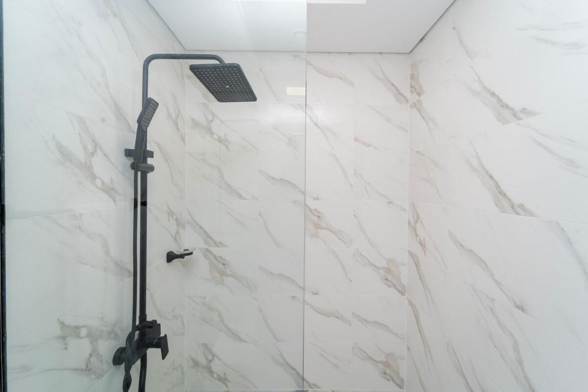 Luxurious Serenity 5-star Lifestyle In Jvc Apartment Dubai